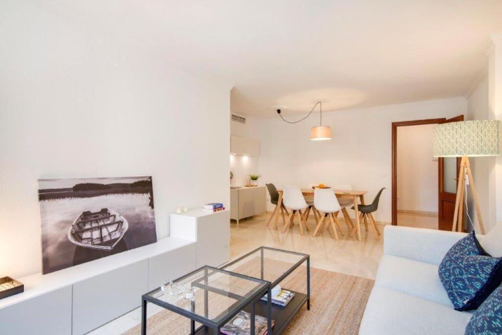 Family Scandinavia City Center & Near The Beach 말라가 외부 사진